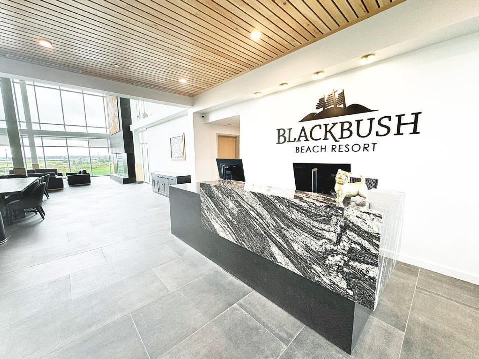 Blackbush Beach Resort Covehead Exterior photo