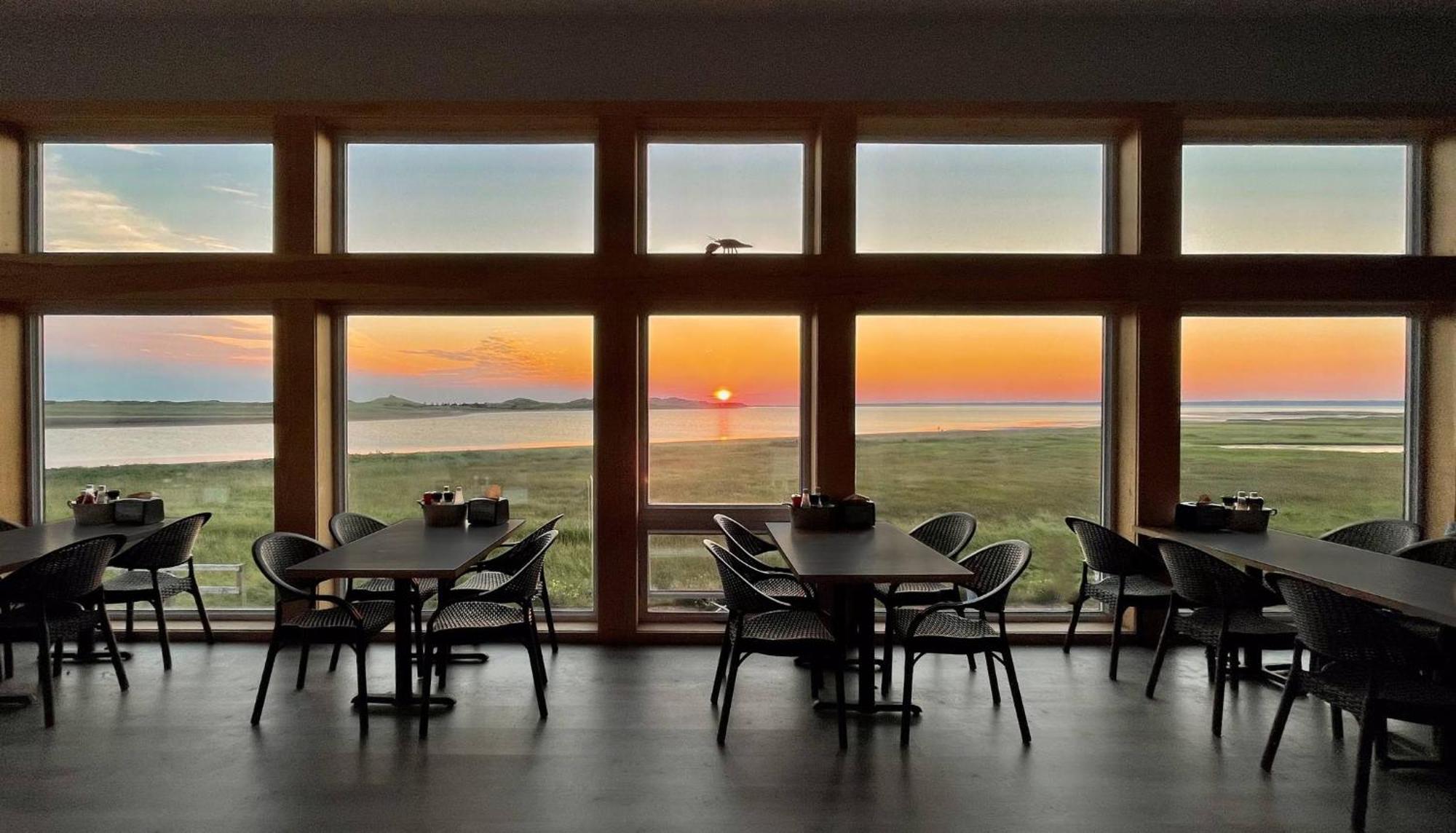 Blackbush Beach Resort Covehead Exterior photo